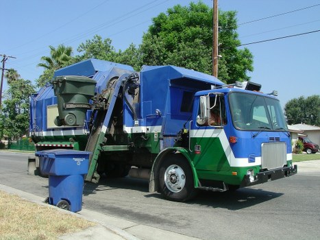 Business waste removal services in Plumstead